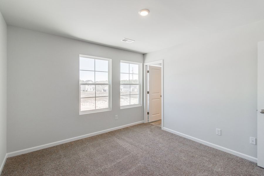 Spacious, unfurnished interior of a new home in Haynes Park, Columbia (Image 20).