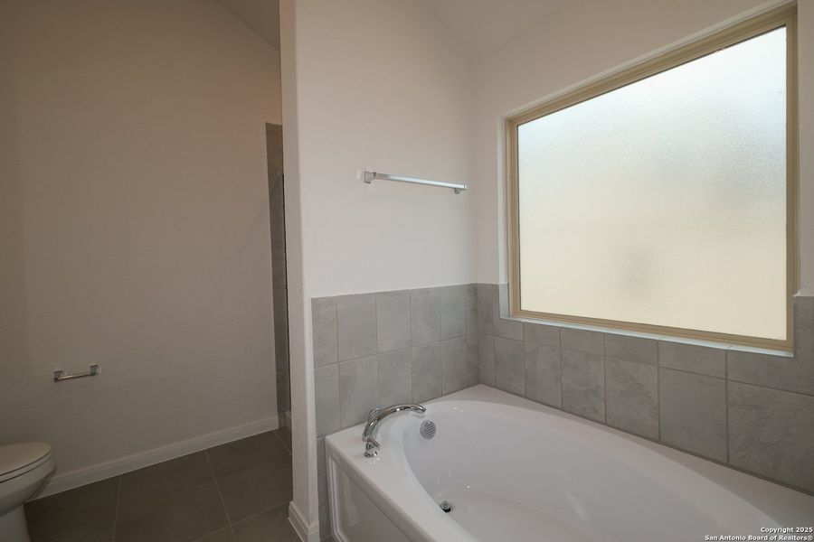 Furnished interior view inside a new home in Hunters Ranch, San Antonio (Image 5). Furnished interior view inside a new home in Hunters Ranch, San Antonio (Image 5).