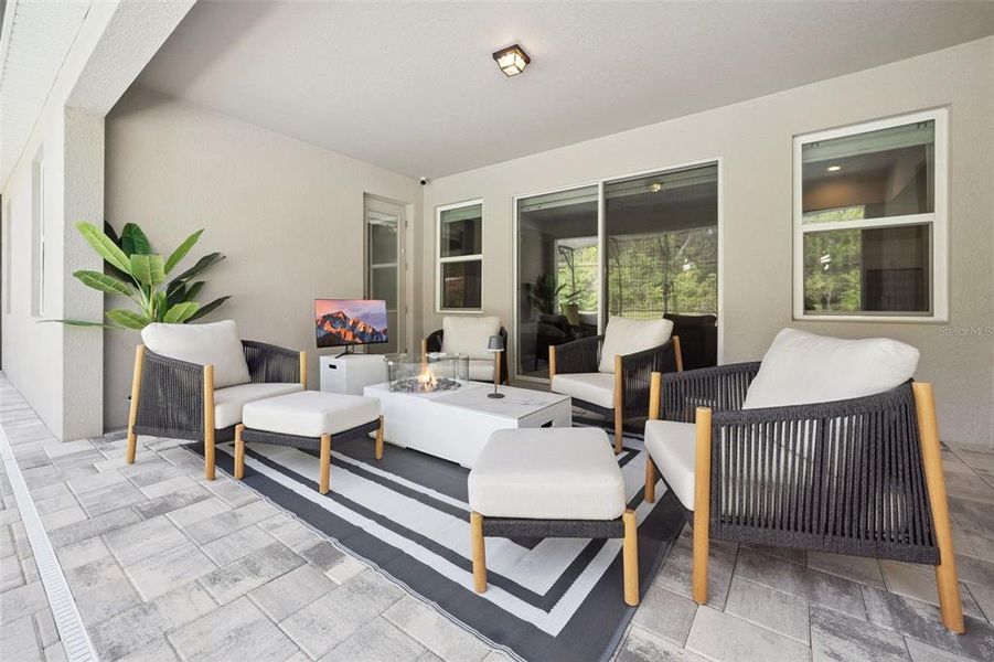 Exterior details and patio area of a home in , Mount Dora (Image 26).