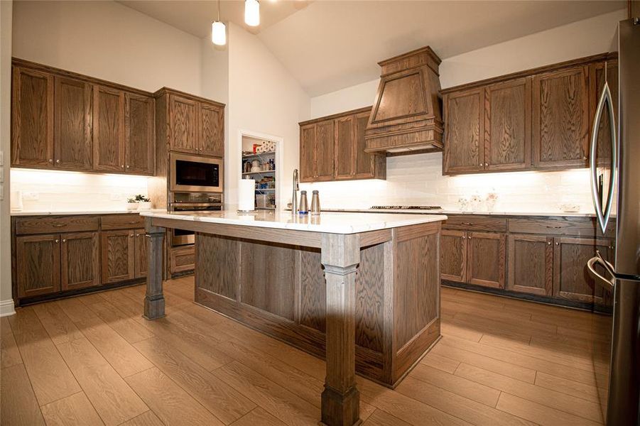 Furnished interior view inside a new home in , Rowlett (Image 28).