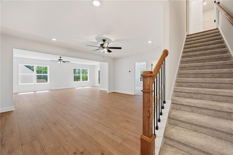Spacious, unfurnished interior of a new home in Madeira, Acworth (Image 16).