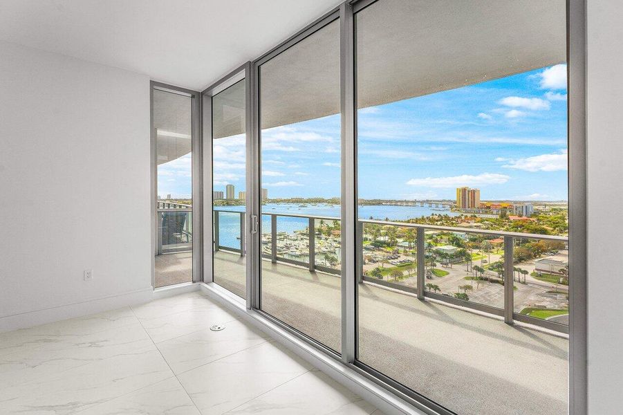 009-220LakeShoreDrive-1415-LakePark-FL-3