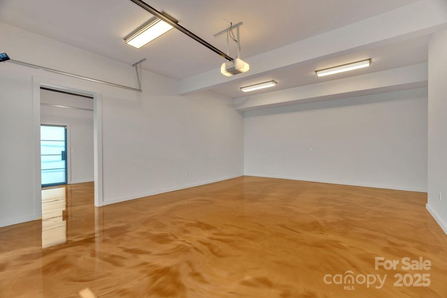 Spacious, unfurnished interior of a new home in , Banner Elk (Image 17).