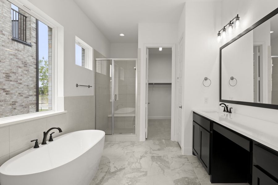 Furnished interior view inside a new home in Nelson Lake Estates, Rockwall (Image 11).