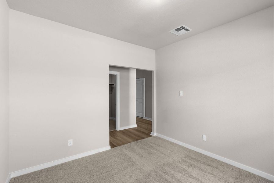 Spacious, unfurnished interior of a new home in Windrose Green, Angleton (Image 17).