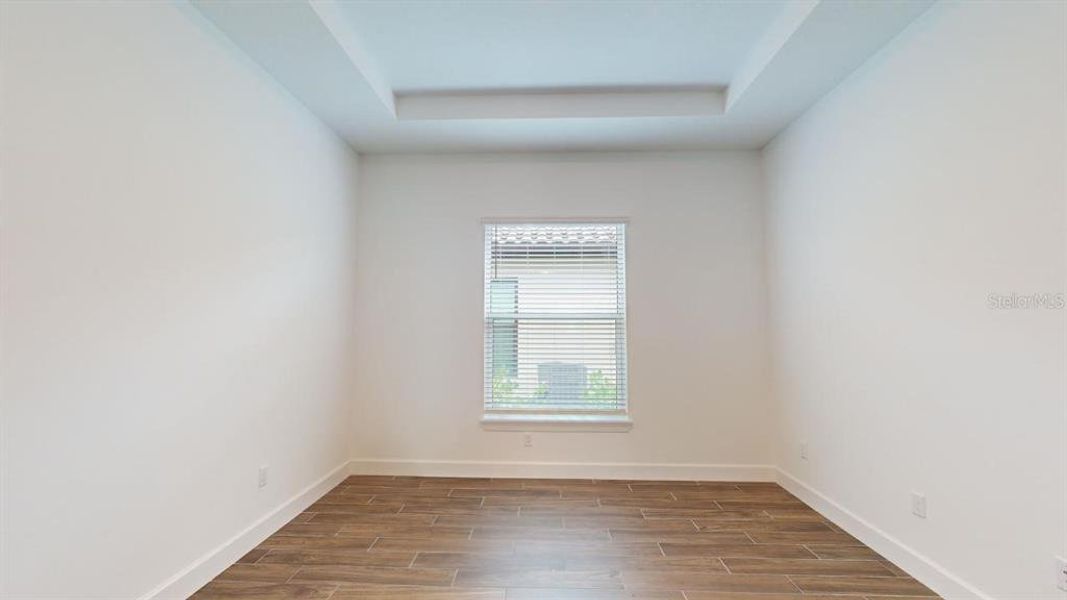 Spacious, unfurnished interior of a new home in Esplanade at Wiregrass Ranch, Wesley Chapel (Image 17).