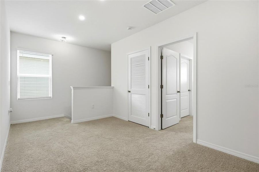 Spacious, unfurnished interior of a new home in Cascades, Davenport (Image 25).