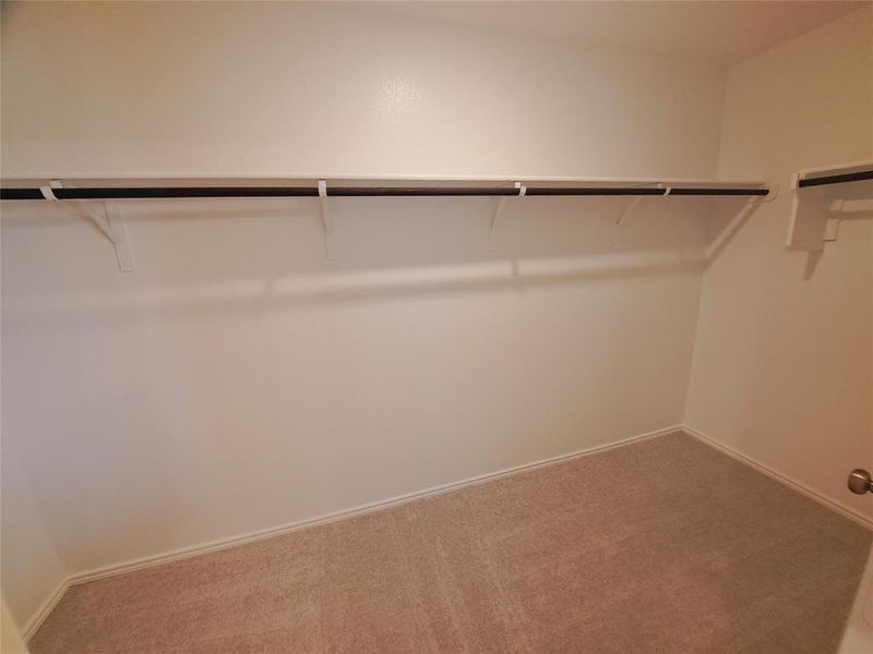 Spacious, unfurnished interior of a new home in Sunfield, Buda (Image 15). Spacious, unfurnished interior of a new home in Sunfield, Buda (Image 15).