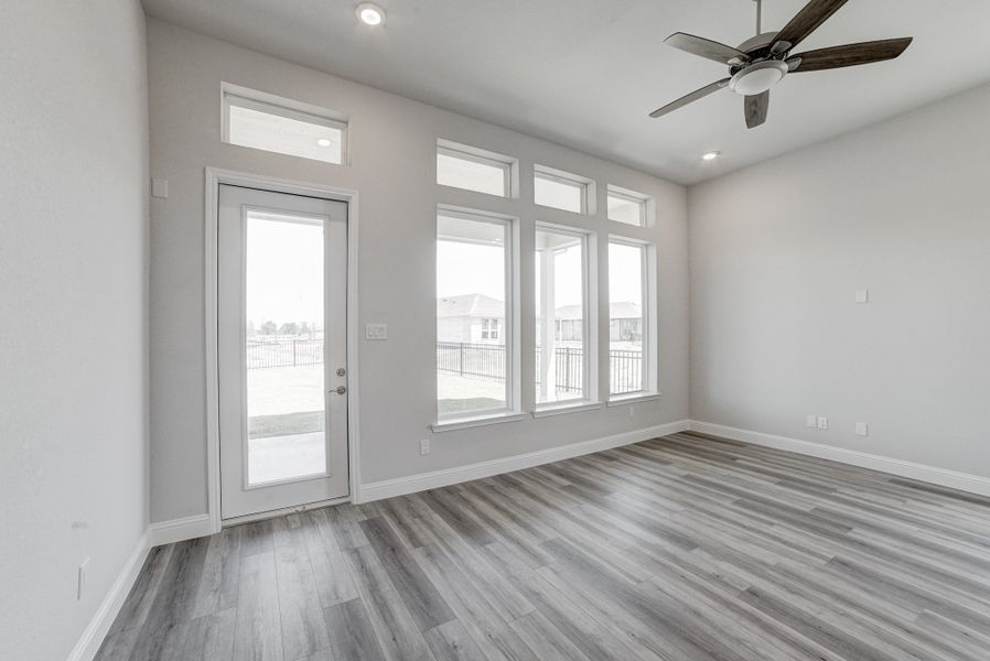 Representative unfurnished interior of a home built from the Cibola by Beazer Homes in Gatherings® at Chambers Creek: Signature Collection, Willis (Image 11).