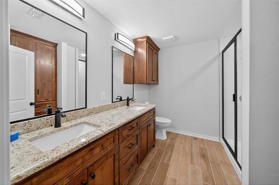 Furnished interior view inside a new home in , Tyler (Image 12).