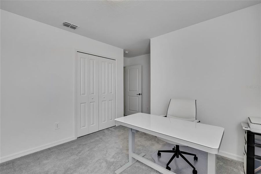 Spacious, unfurnished interior of a new home in Angeline: The Estates, Land O' Lakes (Image 24).