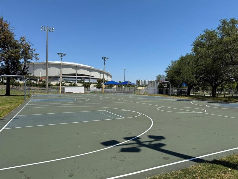 Community amenities in , St. Petersburg (Image 77).