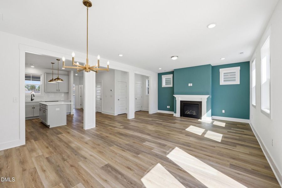 014_WFP-2874 Family Room_4 - Medium