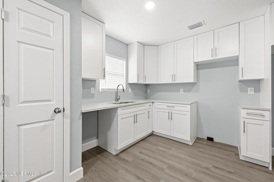 Furnished interior view inside a new home in , Jacksonville (Image 6).