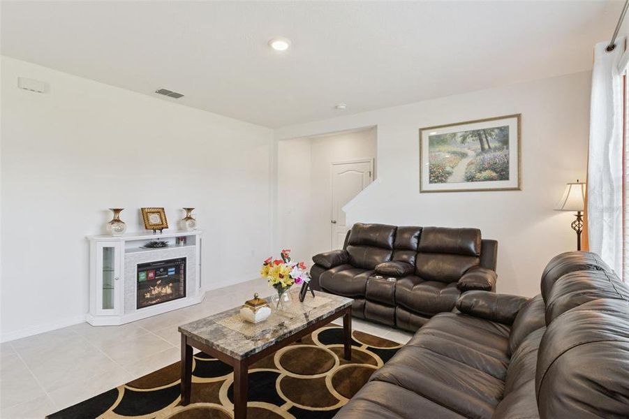 Furnished interior view inside a new home in Harmony at Lake Eloise, Winter Haven (Image 12).