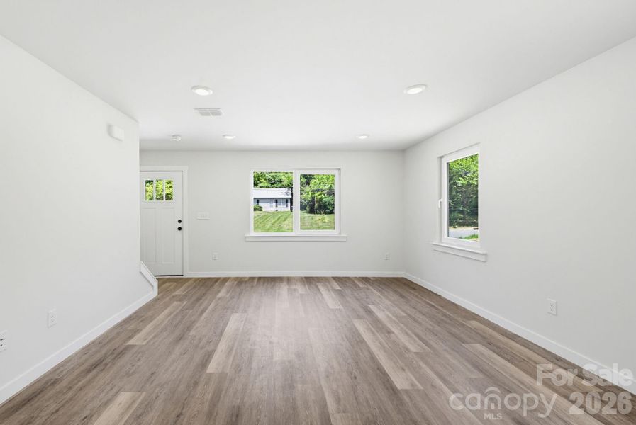 Spacious, unfurnished interior of a new home in , Conover (Image 11).