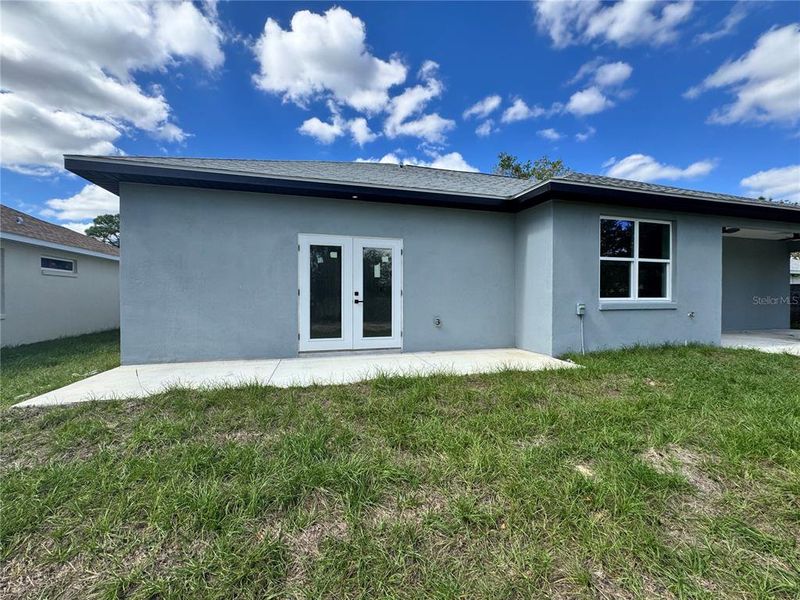 Exterior details and patio area of a home in , Ocala (Image 17).