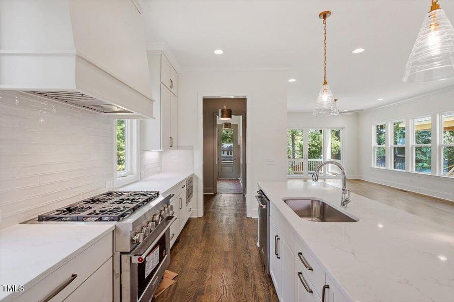 22-3302.5 Hall Place [2153293]_22