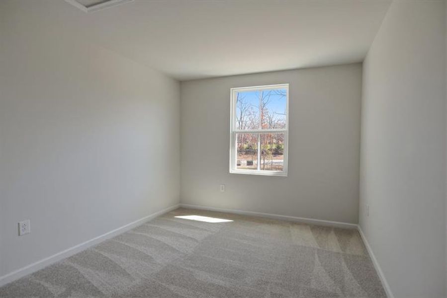 Spacious, unfurnished interior of a new home in Beech Glen, Anderson (Image 13).