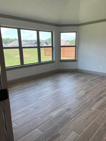 Spacious, unfurnished interior of a new home in , Athens (Image 26).