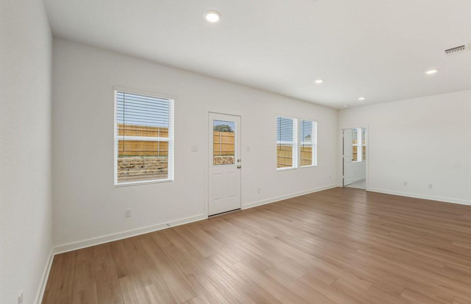 Spacious, unfurnished interior of a new home in County View, Temple (Image 21). Spacious, unfurnished interior of a new home in County View, Temple (Image 21).