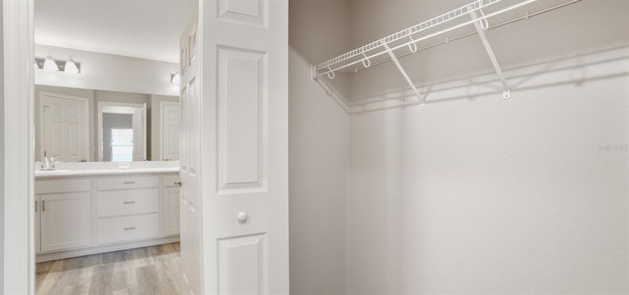 Spacious, unfurnished interior of a new home in Stonebridge North, Zephyrhills (Image 20).