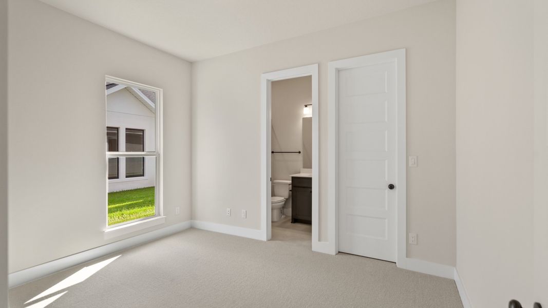 Spacious, unfurnished interior of a new home in Sanctuary at Seaire, Parrish (Image 17). Spacious, unfurnished interior of a new home in Sanctuary at Seaire, Parrish (Image 17).