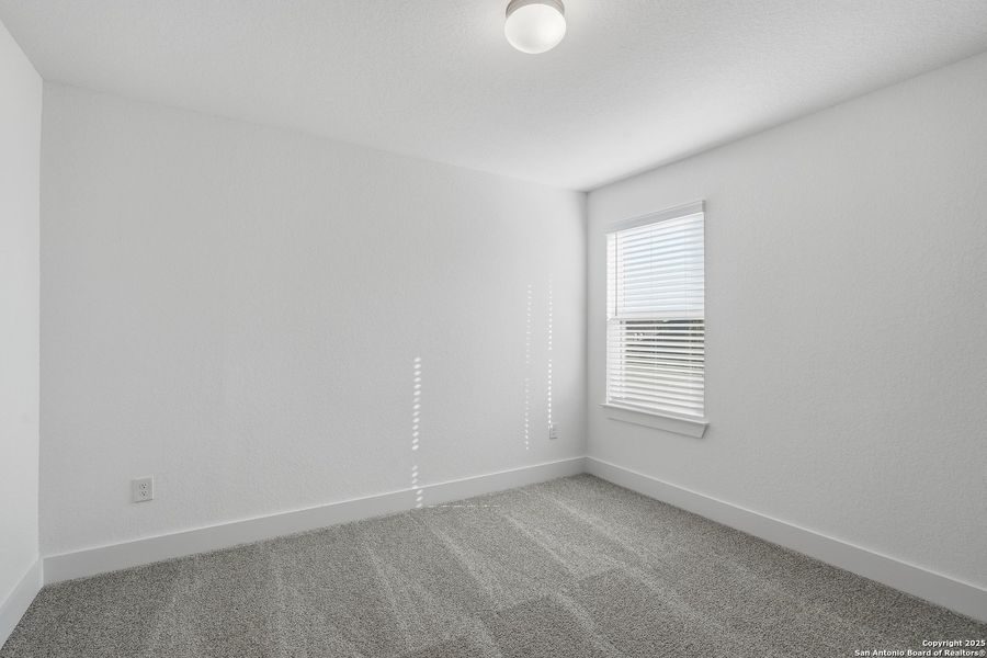 Spacious, unfurnished interior of a new home in Stillwater Ranch, San Antonio (Image 20). Spacious, unfurnished interior of a new home in Stillwater Ranch, San Antonio (Image 20).