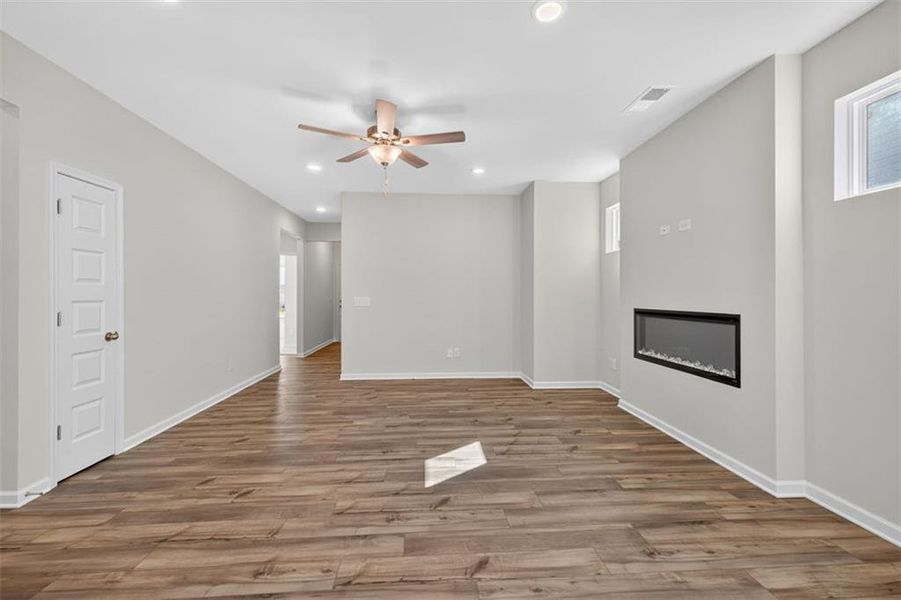 Spacious, unfurnished interior of a new home in Fair Oak, Calhoun (Image 17). Spacious, unfurnished interior of a new home in Fair Oak, Calhoun (Image 17).