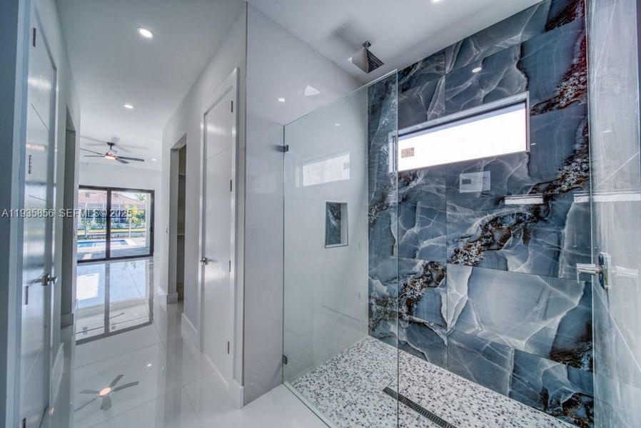 Furnished interior view inside a new home in , Cape Coral (Image 17).