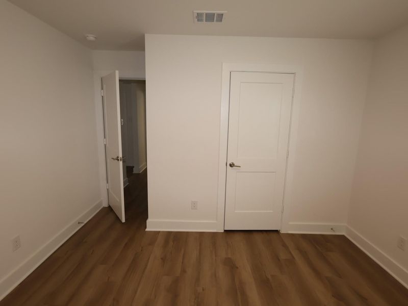 Spacious, unfurnished interior of a new home in Summerview, Fulshear (Image 11). Spacious, unfurnished interior of a new home in Summerview, Fulshear (Image 11).