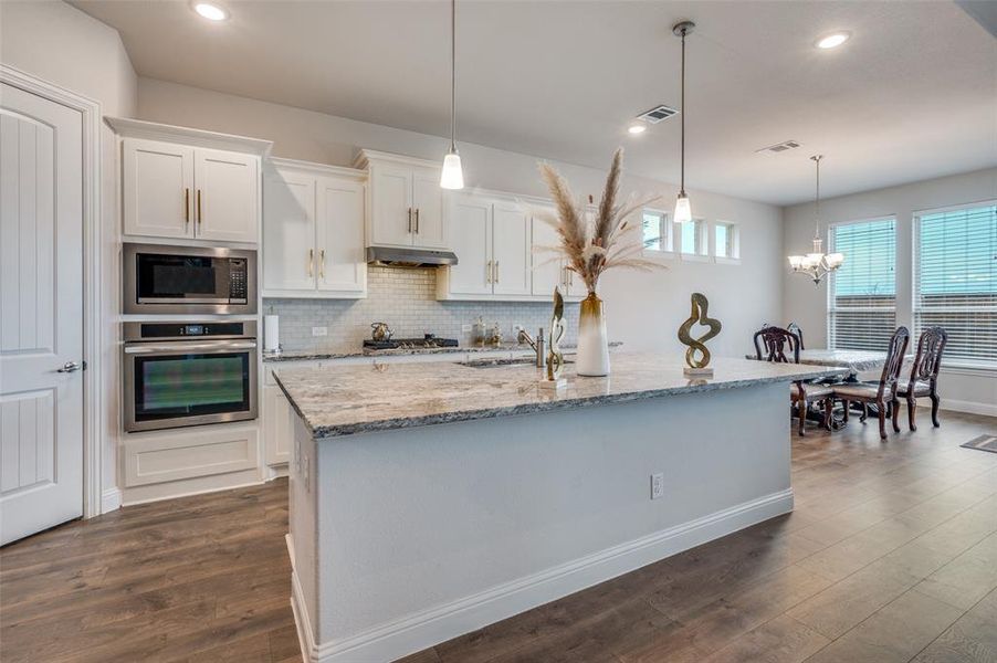 Furnished interior view inside a new home in , Mansfield (Image 9).