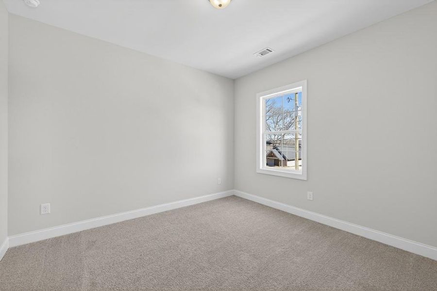 Spacious, unfurnished interior of a new home in Hemingway, Flowery Branch (Image 42).