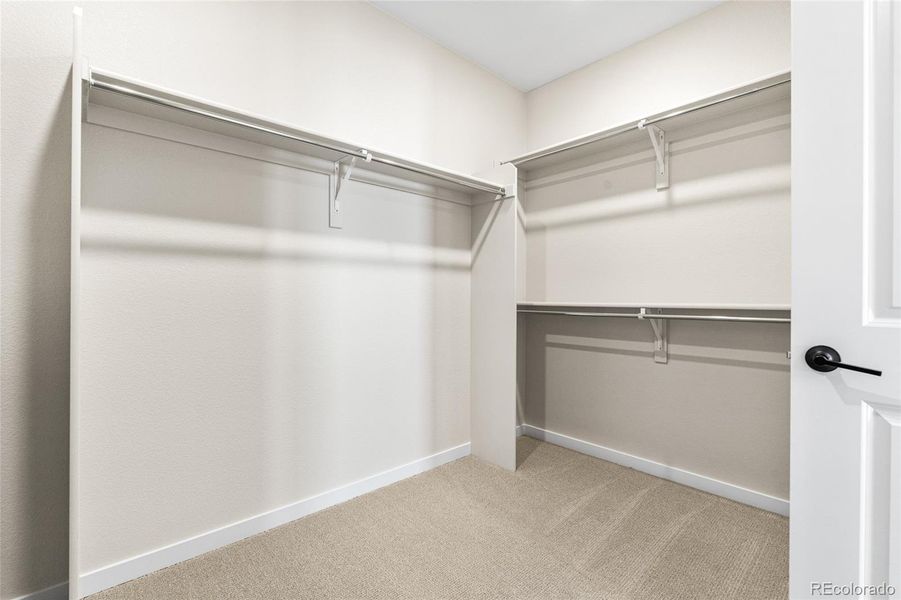 Spacious, unfurnished interior of a new home in Independence, Elizabeth (Image 13).