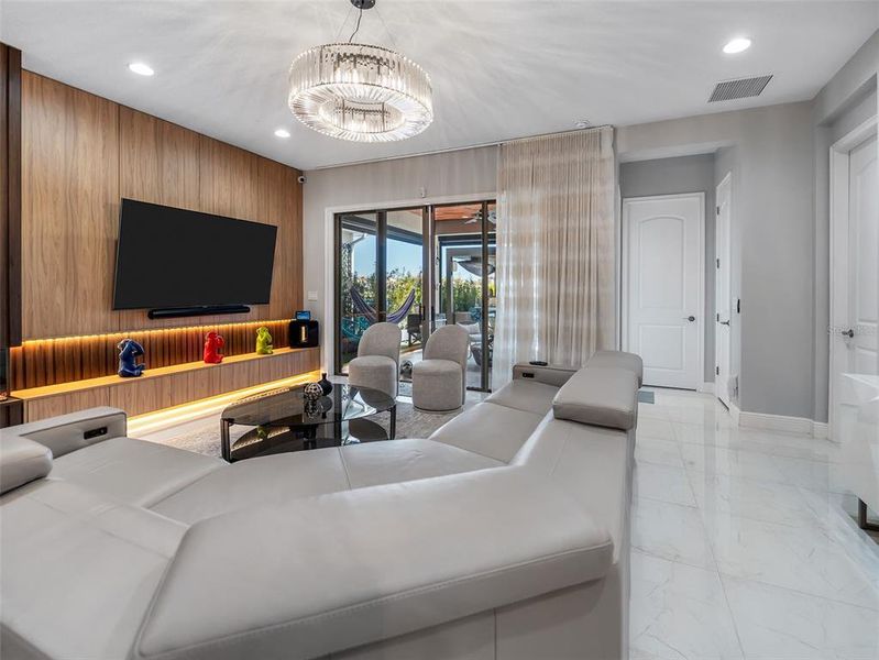 Furnished interior view inside a new home in , Orlando (Image 26).
