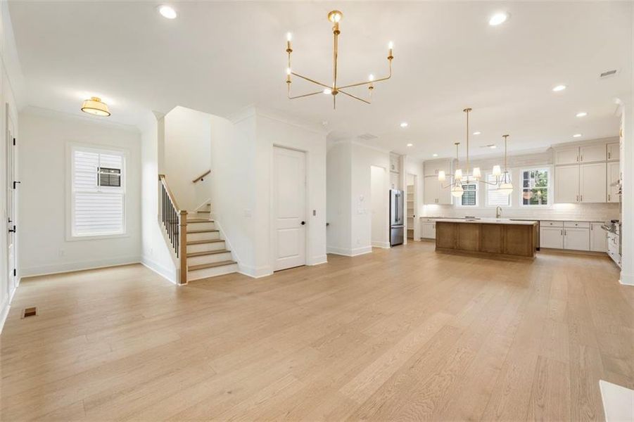 Spacious, unfurnished interior of a new home in , Alpharetta (Image 20).