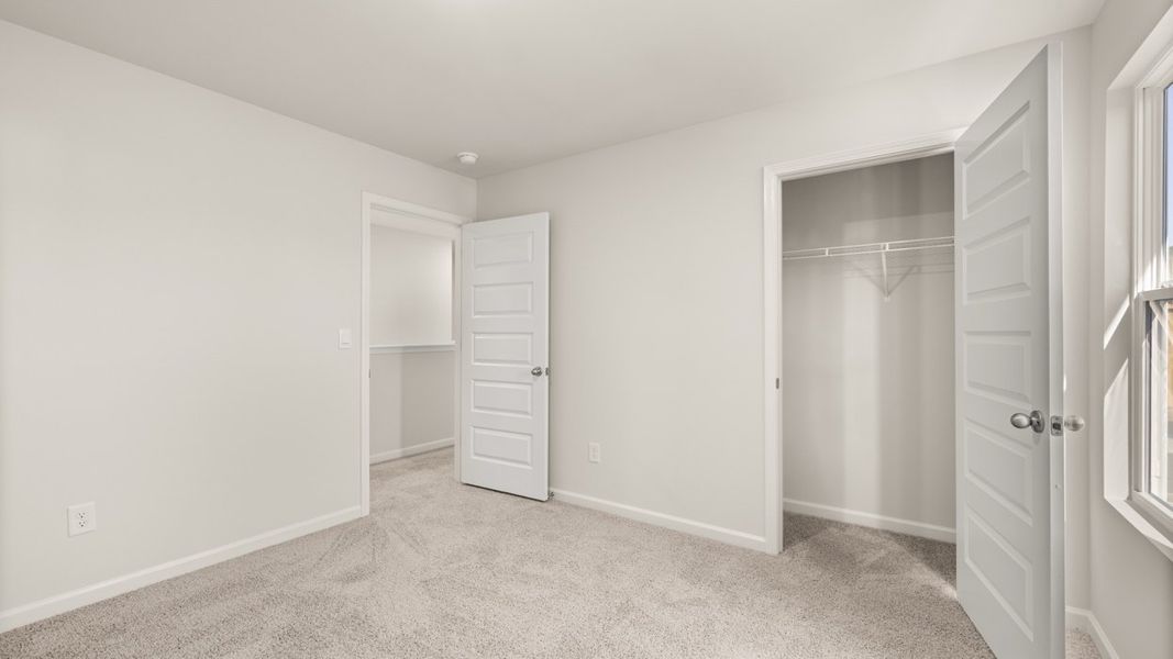 Representative unfurnished interior of a home built from the Galen by D.R. Horton in Fox Crossing, Griffin (Image 27).