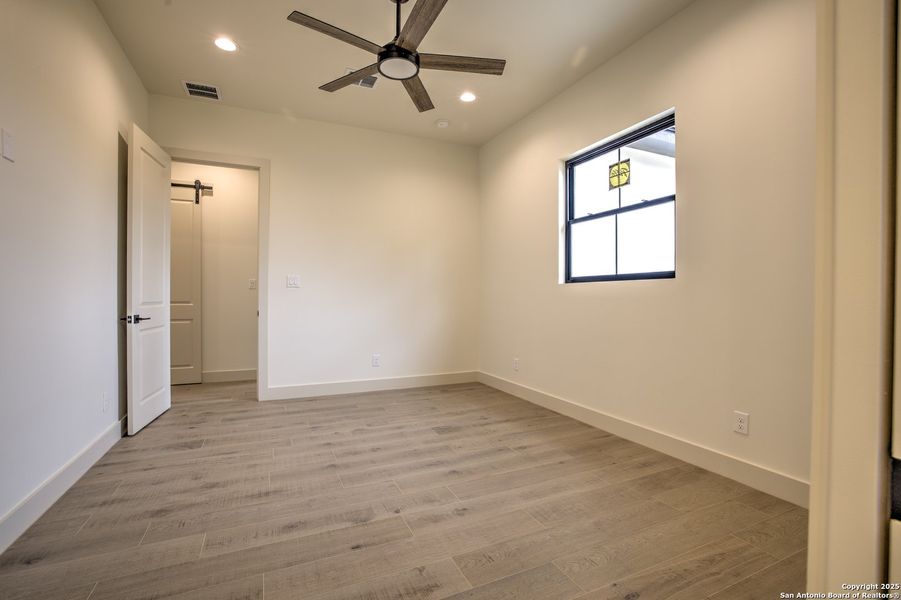 Spacious, unfurnished interior of a new home in , New Braunfels (Image 20).