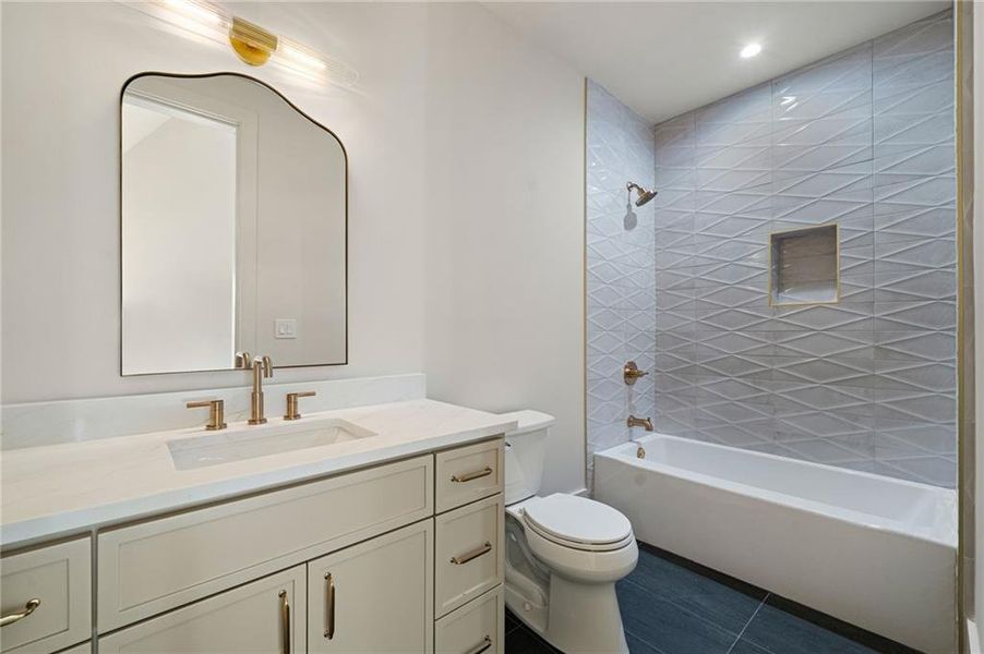 Furnished interior view inside a new home in , Dunwoody (Image 9).