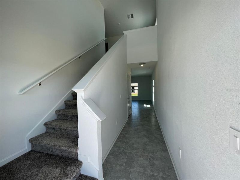 Spacious, unfurnished interior of a new home in Lawson Dunes, Haines City (Image 19).