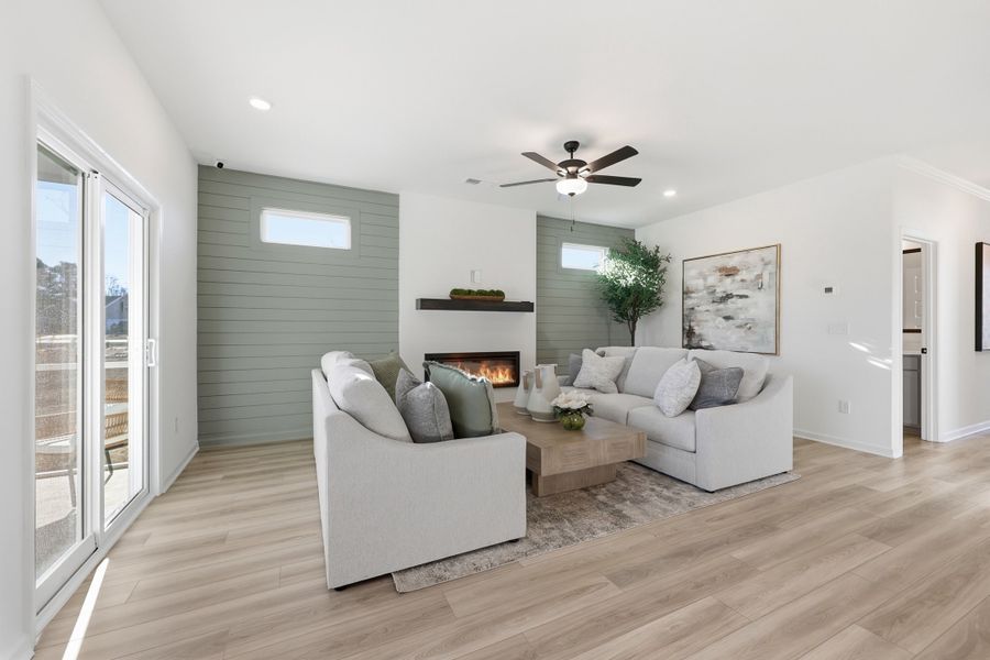 Representative furnished interior of a home built from the Courtney II by Great Southern Homes in Briarfield, Conway (Image 17).