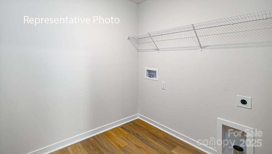 Spacious, unfurnished interior of a new home in Stanton, Richburg (Image 17).