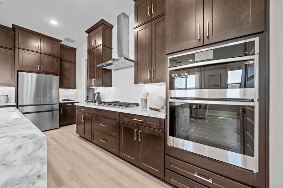 Representative furnished interior of a home built from the Cielo by Landsea Homes in Mira Vista at Victory, Buckeye (Image 17).