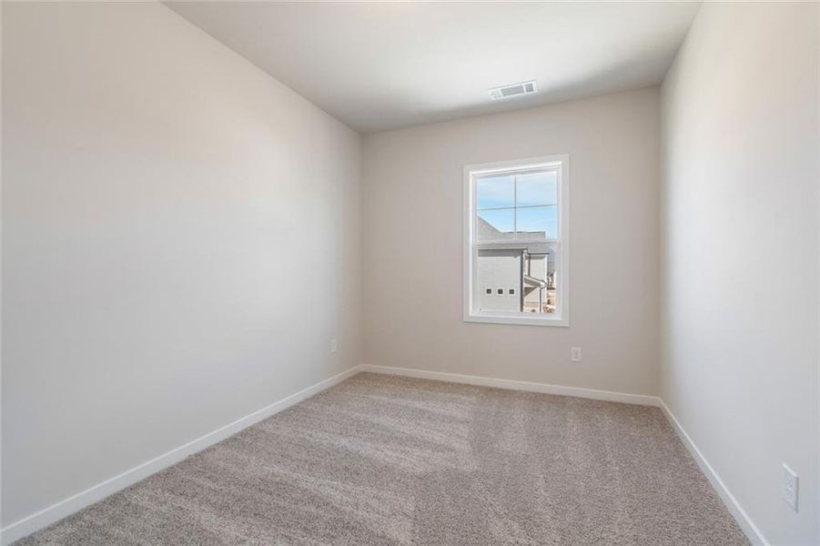 Spacious, unfurnished interior of a new home in Rosewood Lake Estates, Hoschton (Image 26).