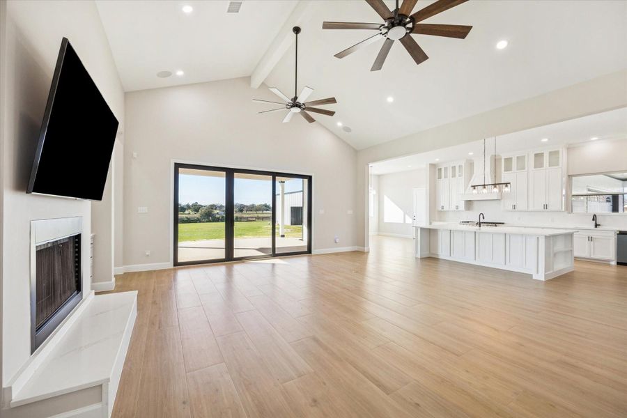 Spacious, unfurnished interior of a new home in , Waller (Image 26).