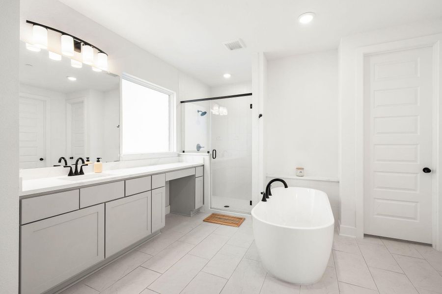 Furnished interior view inside a new home in Sweetwater - 60', Austin (Image 15).