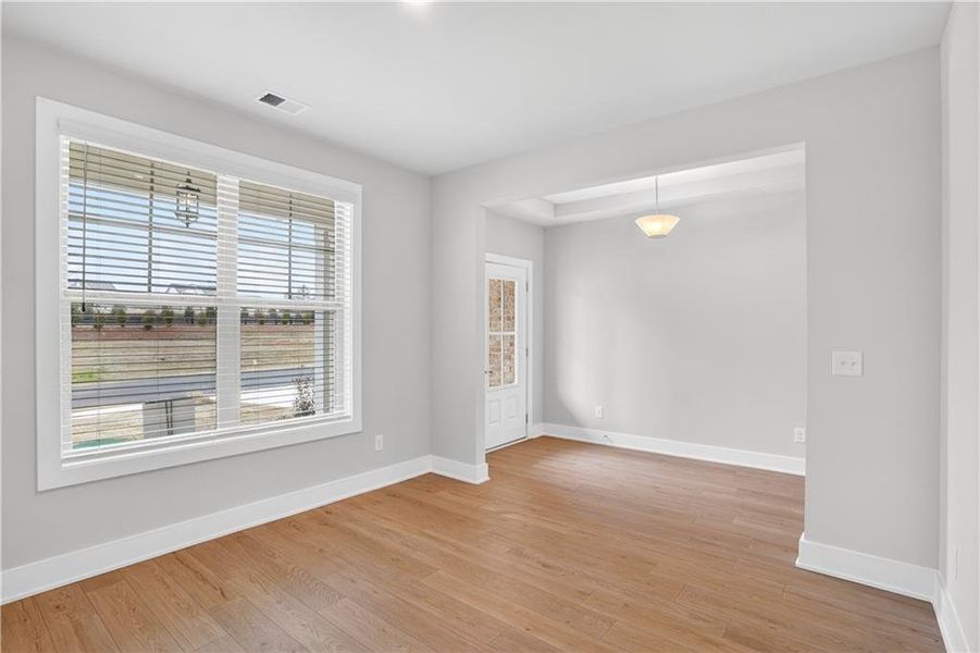 Spacious, unfurnished interior of a new home in The Fairways at Mirror Lake, Villa Rica (Image 31).