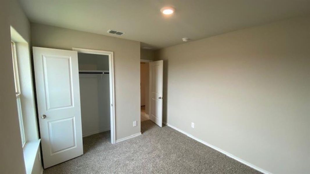 Spacious, unfurnished interior of a new home in Hickory Grove, Krum (Image 10). Spacious, unfurnished interior of a new home in Hickory Grove, Krum (Image 10).