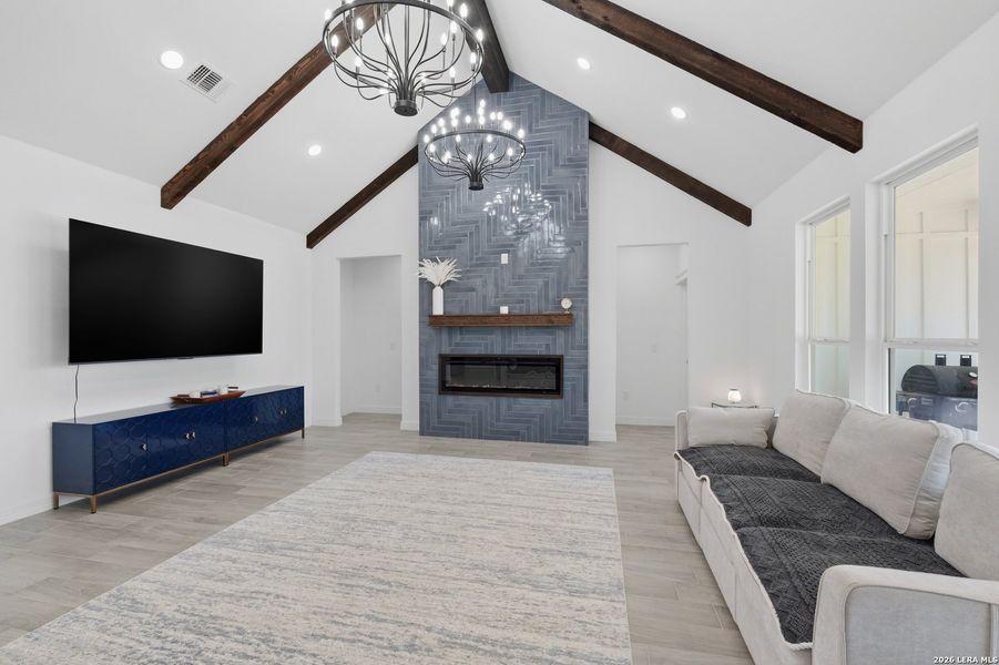 Furnished interior view inside a new home in , Floresville (Image 22).