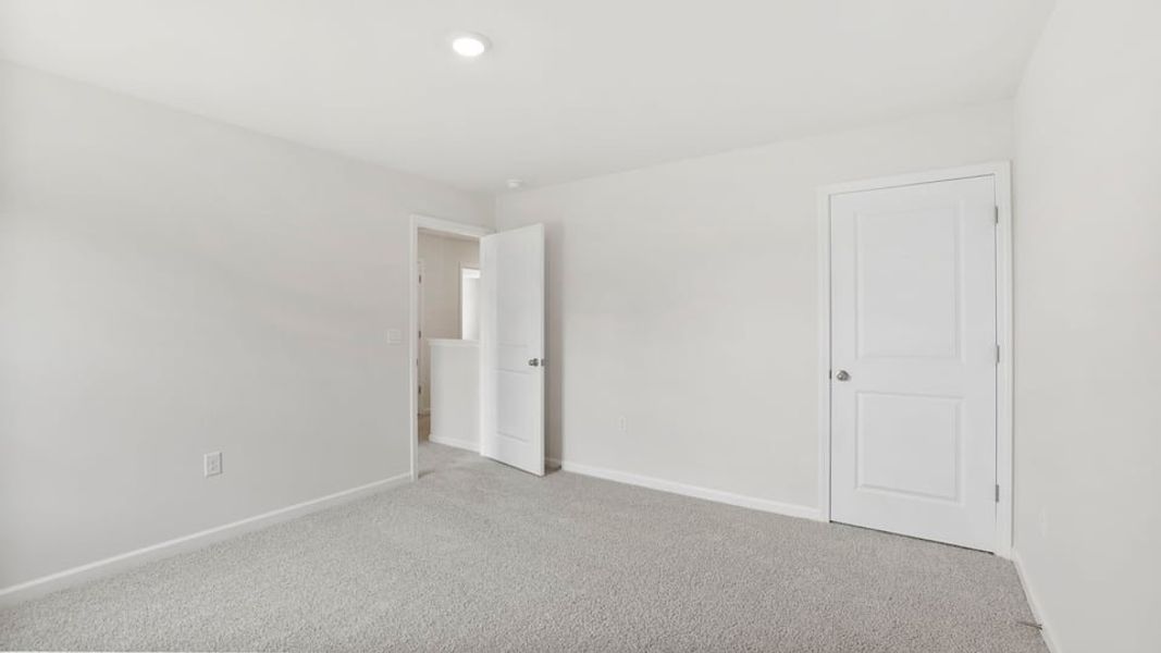 Spacious, unfurnished interior of a new home in Ravencrest, Roebuck (Image 31). Spacious, unfurnished interior of a new home in Ravencrest, Roebuck (Image 31).